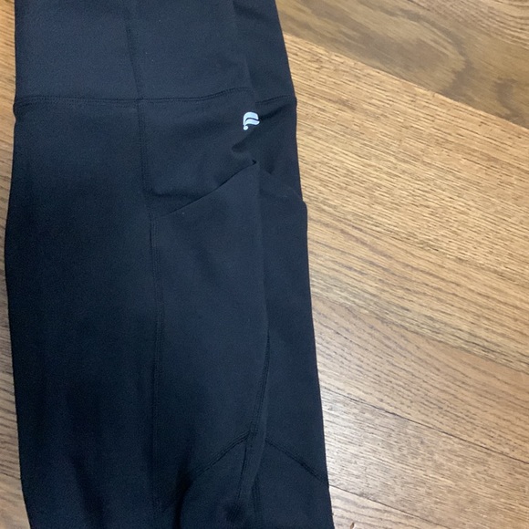 Fabletics 2 pairs of leggings - Picture 3 of 8
